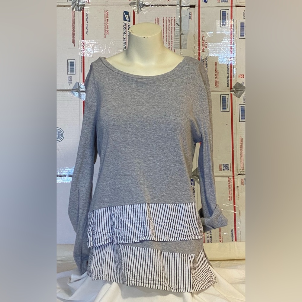 Doe & Rae Split Pullover Gray Size Large Euc - image 2